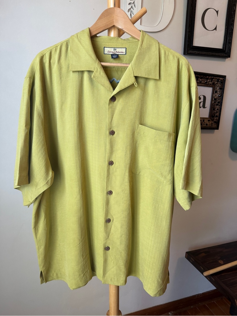 Tommy Bahama Silk Short Sleeve Shirt Men’s Size Large Green Golf Vegas Cruise